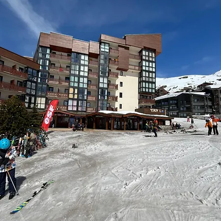 Eskival Skis Aux Pieds Val Thorens