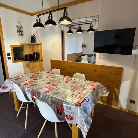 Eskival Skis Aux Pieds Lägenhet *